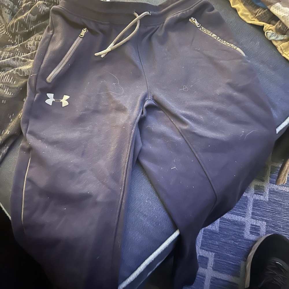 Under Armour Boys Navy Joggers: Size Youth Medium
